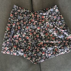 High Waisted Floral Shorts - Size Small Forever 21